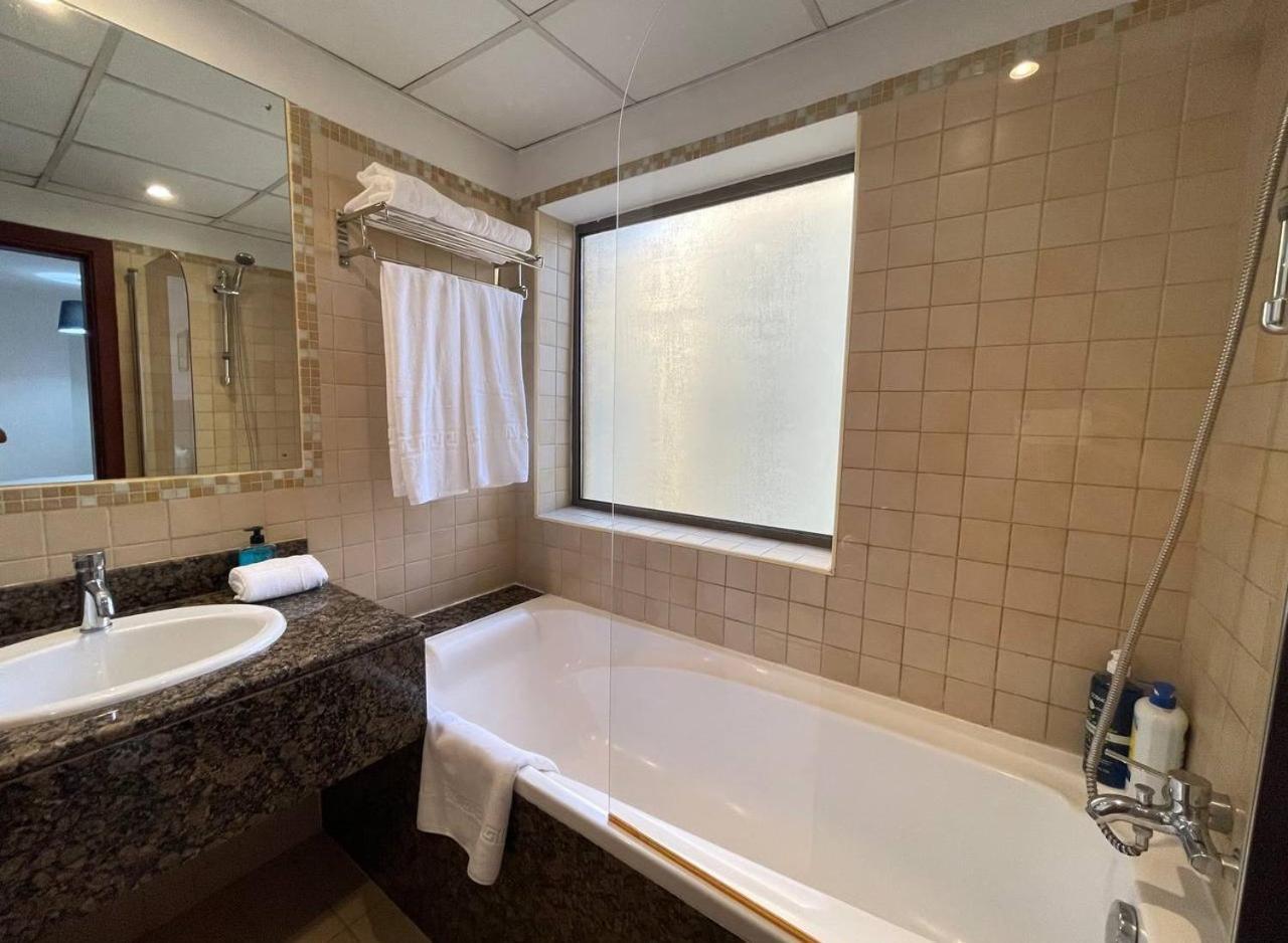 Luxury Jbr Apartments , Beach , Pool , Parking Dubai Exterior photo